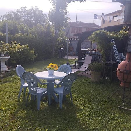 La Casa Di Zahra Lägenhet Riccò del Golfo di Spezia Exteriör bild