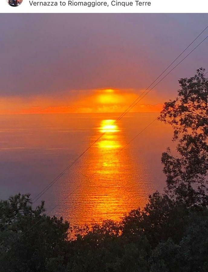 La Casa Di Zahra Lägenhet Riccò del Golfo di Spezia Exteriör bild