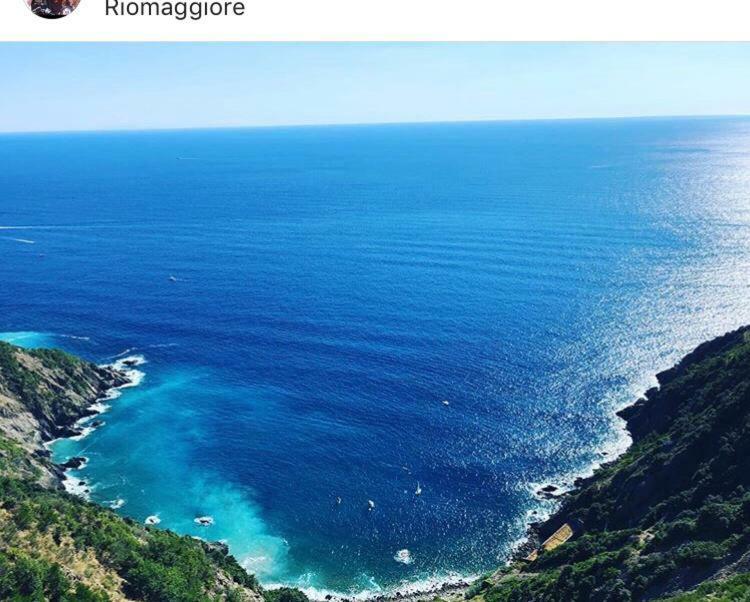 La Casa Di Zahra Lägenhet Riccò del Golfo di Spezia Exteriör bild